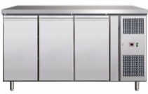 Work top refrigerator 455 Ltr